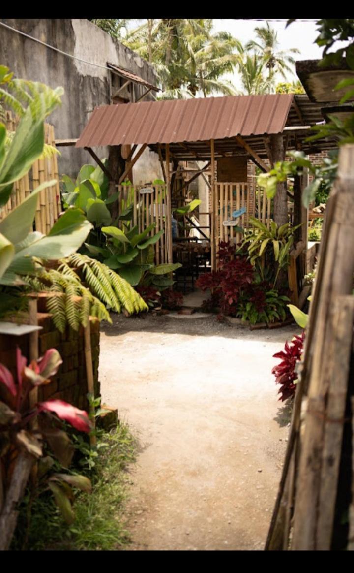 Citra Homestay Tetebatu Exterior foto